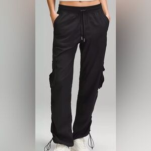 Lululemon Athletica Dance Studio Relaxed Fit MR Cargo Pants